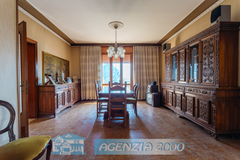 DUE ABITAZIONI IN UN'UNICA PROPRIETA', IMMERSA NELLA TRANQUILLITA' DELLA CAMPAGNA DI ARRE!!! CON ...