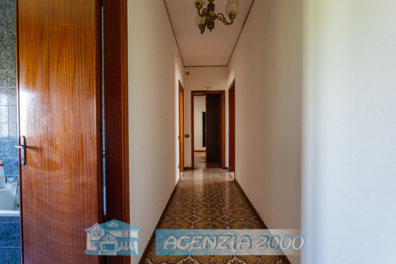 DUE ABITAZIONI IN UN'UNICA PROPRIETA', IMMERSA NELLA TRANQUILLITA' DELLA CAMPAGNA DI ARRE!!! CON ...