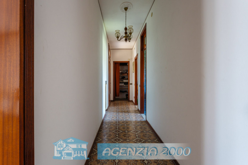 DUE ABITAZIONI IN UN'UNICA PROPRIETA', IMMERSA NELLA TRANQUILLITA' DELLA CAMPAGNA DI ARRE!!! CON ...