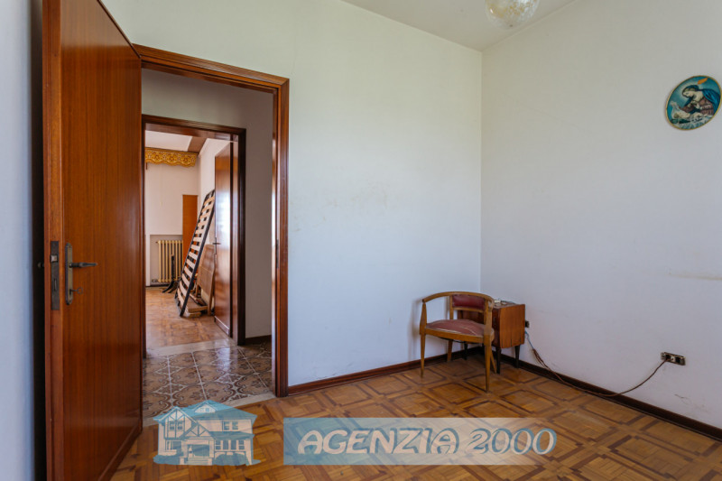 DUE ABITAZIONI IN UN'UNICA PROPRIETA', IMMERSA NELLA TRANQUILLITA' DELLA CAMPAGNA DI ARRE!!! CON ...