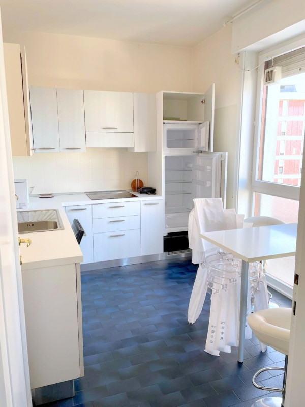 APPARTAMENTO ARREDATO PANORAMICO TRA STAZIONE E PIAZZA MAZZINI €.330.000-rif.CL543

Nel cuore pul...