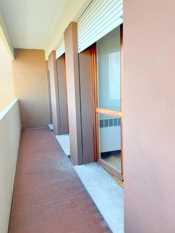 APPARTAMENTO ARREDATO PANORAMICO TRA STAZIONE E PIAZZA MAZZINI €.330.000-rif.CL543

Nel cuore pul...