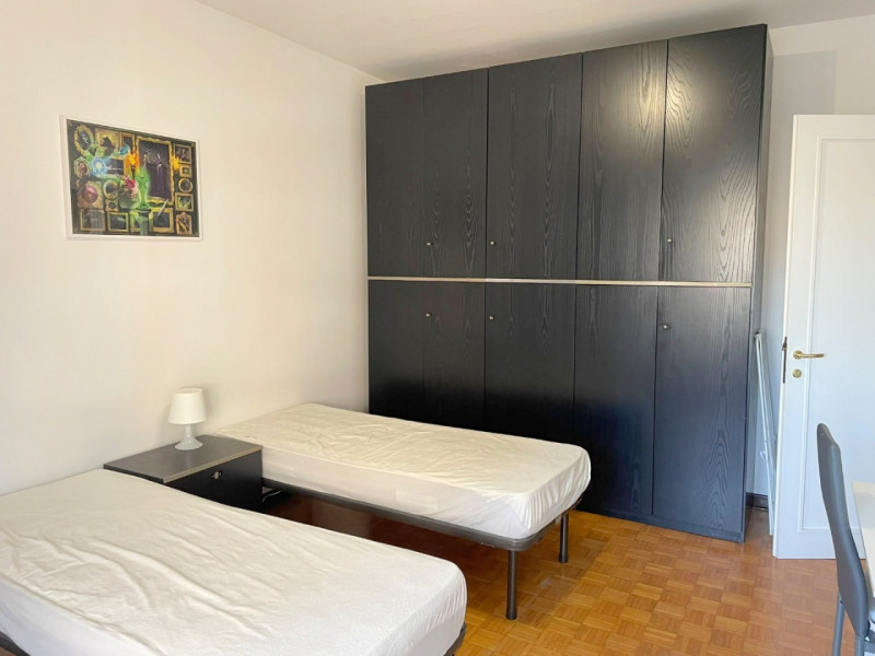 APPARTAMENTO ARREDATO PANORAMICO TRA STAZIONE E PIAZZA MAZZINI €.330.000-rif.CL543

Nel cuore pul...