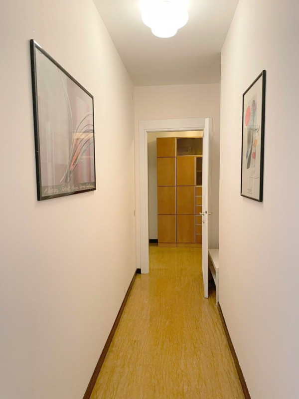 APPARTAMENTO ARREDATO PANORAMICO TRA STAZIONE E PIAZZA MAZZINI €.330.000-rif.CL543

Nel cuore pul...