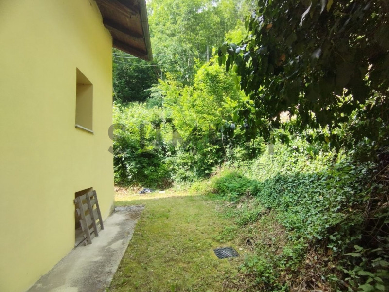 VALLI DEL PASUBIO - Sant'Antonio: CASA indipendente di ampia metratura, al grezzo, con terreno di...
