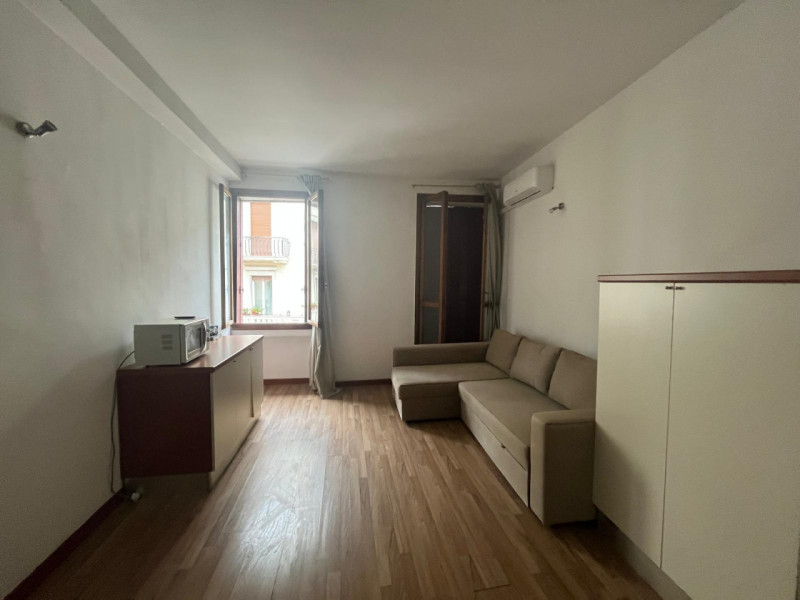 UBICAZIONE E CONTESTO
Nel cuore del Centro Storico di Vicenza, in una posizione privilegiata e co...