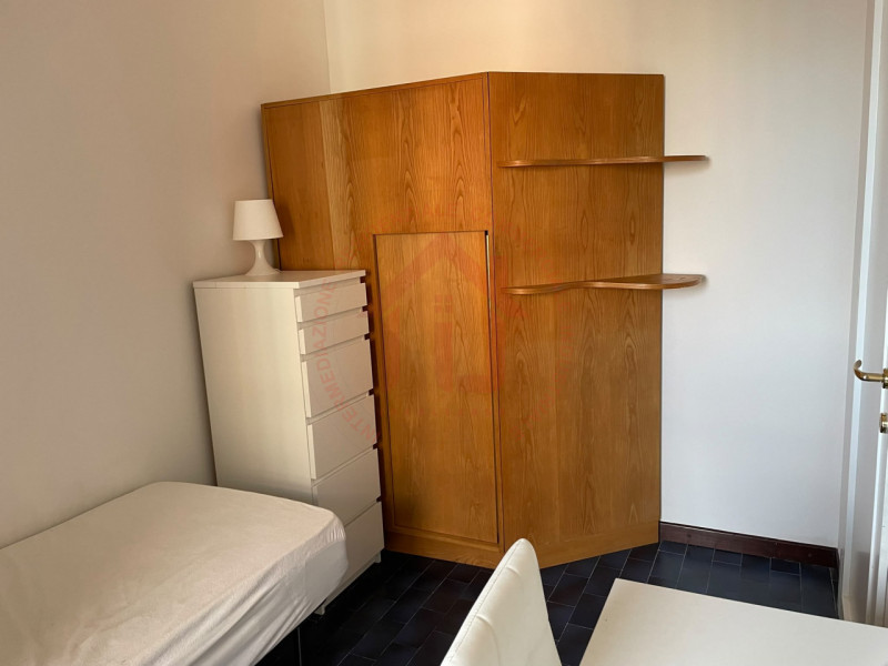 RIF: FR034 PADOVA CENTRO Proponiamo in vendita appartamento tricamere posto al sesto piano, servi...