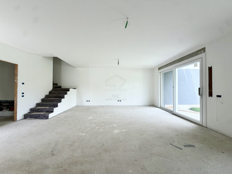 NOVENTA PADOVANA-PADOVA

In zona residenziale tranquilla e comoda ai principali servizi proponiam...