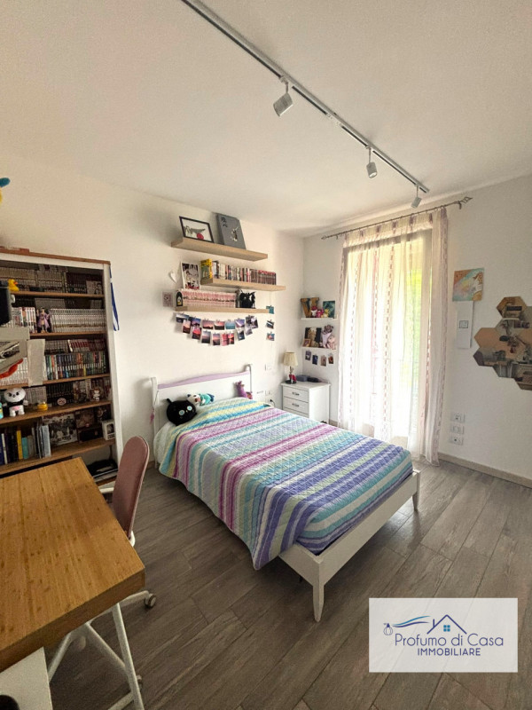 VIGONZA LOC. CARPANE - Situata in un contesto tranquillo e verdeggiante, proponiamo splendida por...