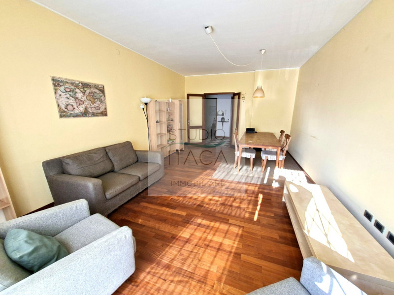 Nel cuore di Sacra Famiglia, uno dei quartieri più serviti e ricercati di Padova, Studio Itaca Im...