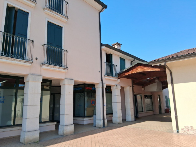 Un bicamere al primo piano con garage di proprietà.

Ecco i 5 motivi per cui consigliamo di acqui...