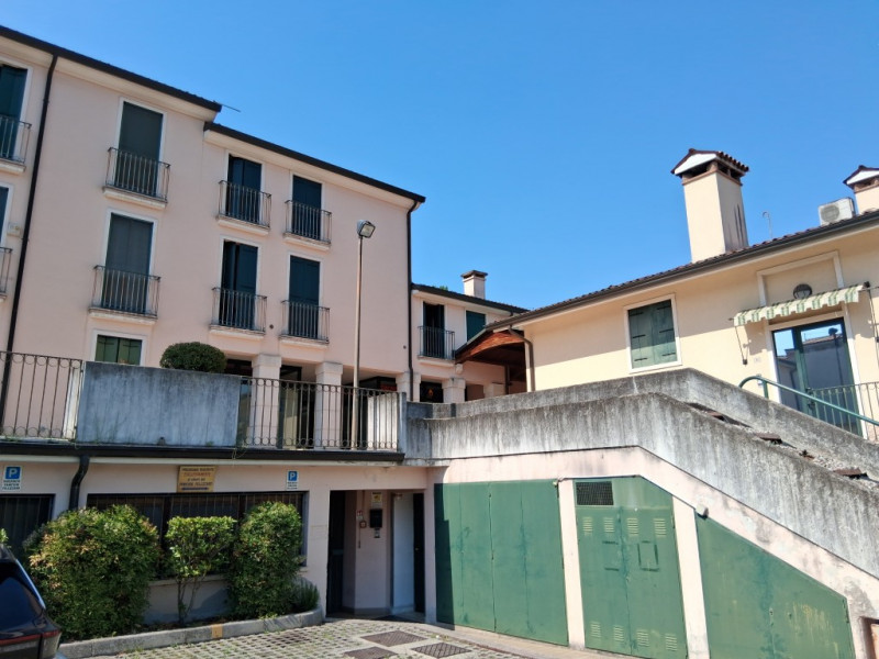 Un bicamere al primo piano con garage di proprietà.

Ecco i 5 motivi per cui consigliamo di acqui...