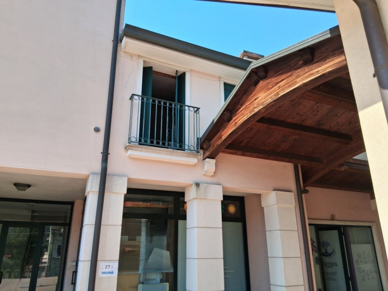 Un bicamere al primo piano con garage di proprietà.

Ecco i 5 motivi per cui consigliamo di acqui...