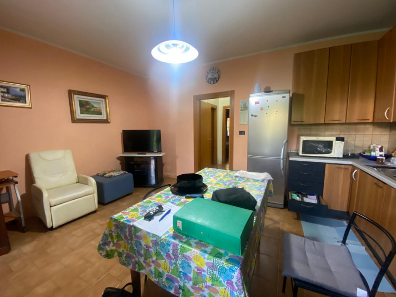 Proponiamo in esclusiva una graziosa porzione di bifamiliare situata nel cuore del quartiere resi...