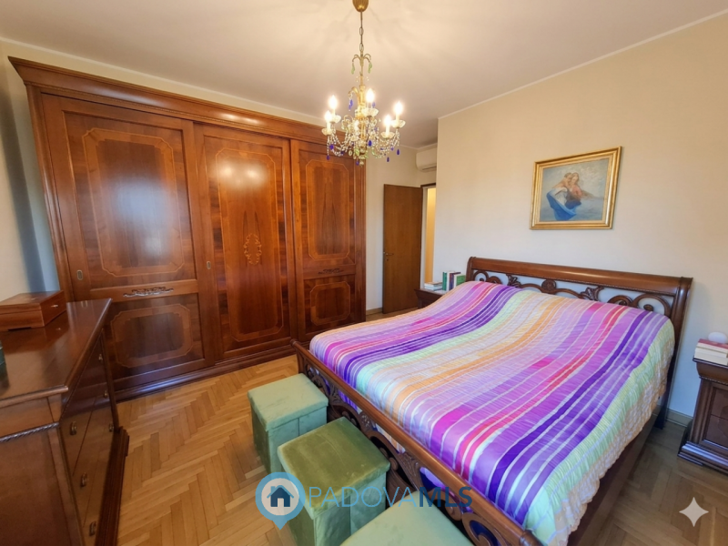 Immobile in esclusiva al Gruppo Padova MLS
SANTA RITA 2 CAMERE PIANO ALTO CON ASCENSORE €.319.000...
