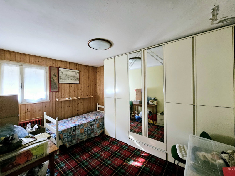 A Este, nella ricercata zona residenziale di Meggiaro Alto, proponiamo casa singola con generosi ...