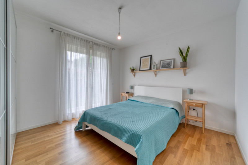 Caselle di Selvazzano Dentro, in posizione comoda a tutti i principali servizi, proponiamo elegan...