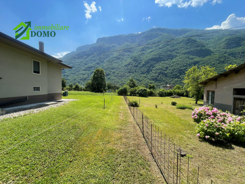 Scoprite un’opportunità unica nel cuore della splendida Valdastico! Proponiamo in vendita, al pre...
