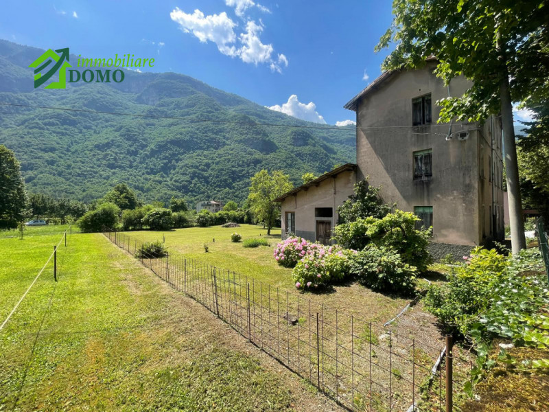 Scoprite un’opportunità unica nel cuore della splendida Valdastico! Proponiamo in vendita, al pre...