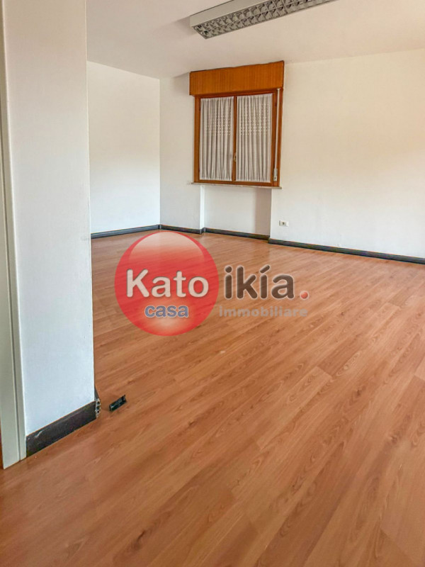In posizione di forte interesse e ad alta visibilità, lungo Viale D’Alviano e nelle immediate vic...