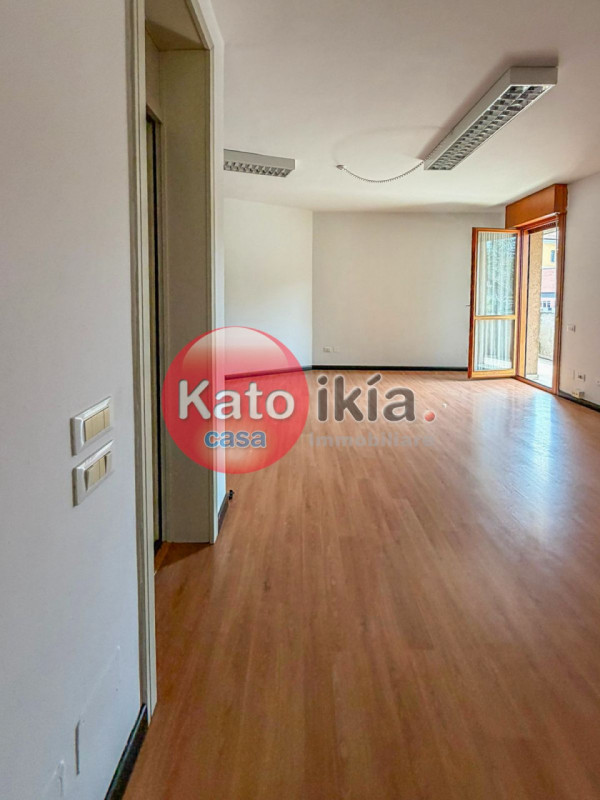 In posizione di forte interesse e ad alta visibilità, lungo Viale D’Alviano e nelle immediate vic...