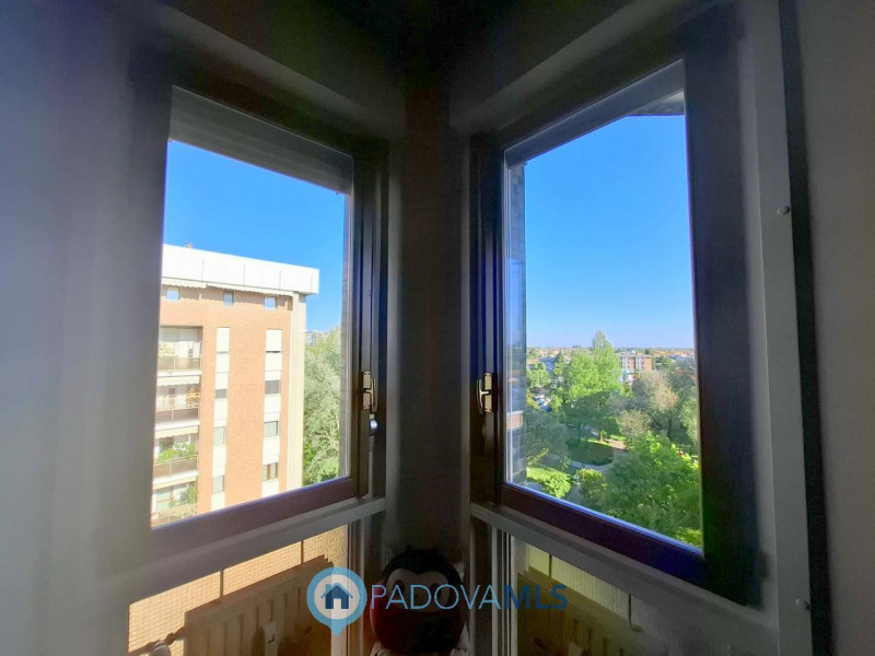 Immobile in esclusiva al Gruppo Padova MLS

SANTA RITA 2 CAMERE PIANO ALTO CON ASCENSORE €.319.00...