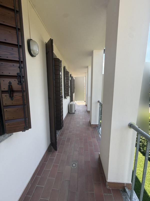 Appartamento inserito nella prestigiosa ed elegante cornice di Monteortone, a pochissimi passi da...