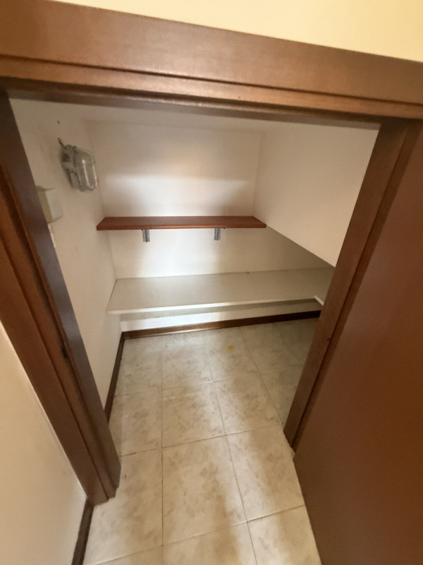 Appartamento inserito nella prestigiosa ed elegante cornice di Monteortone, a pochissimi passi da...