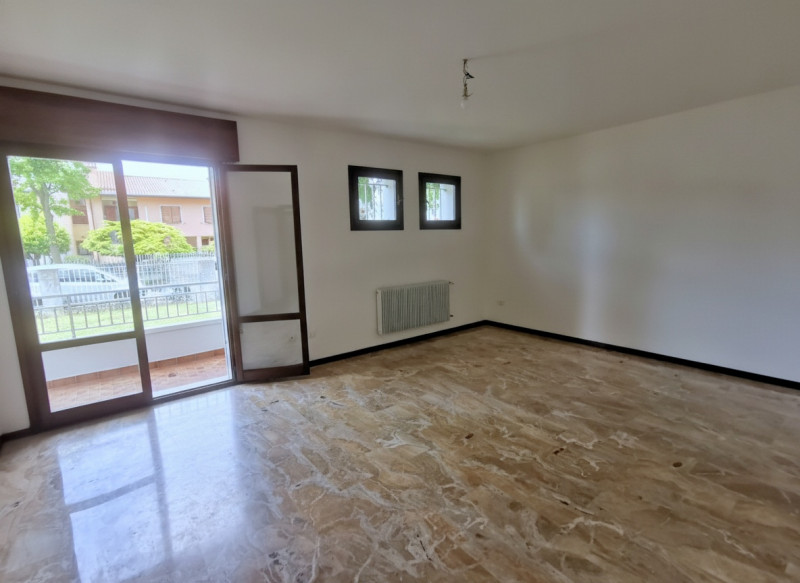AFFITTO 3 CAMERE IN TRIFAMILIARE A MESTRINO CENTRO €.1.100 - rif.LMAF01

Affascinante 3 camere in...