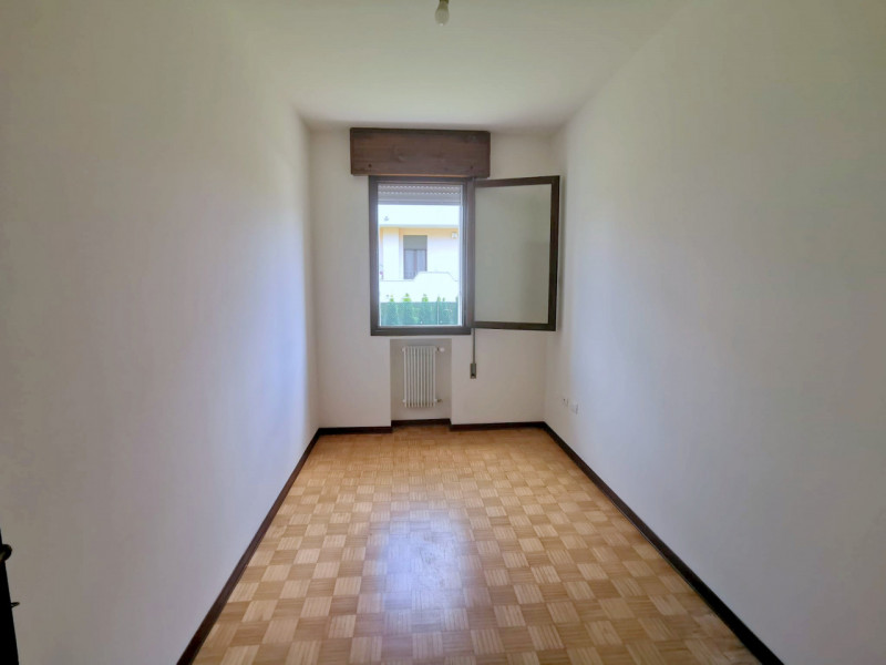 AFFITTO 3 CAMERE IN TRIFAMILIARE A MESTRINO CENTRO €.1.100 - rif.LMAF01

Affascinante 3 camere in...