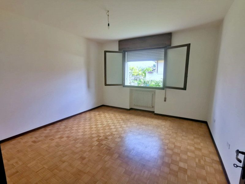 AFFITTO 3 CAMERE IN TRIFAMILIARE A MESTRINO CENTRO €.1.100 - rif.LMAF01

Affascinante 3 camere in...