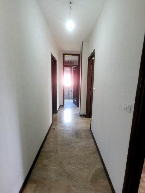 AFFITTO 3 CAMERE IN TRIFAMILIARE A MESTRINO CENTRO €.1.100 - rif.LMAF01

Affascinante 3 camere in...