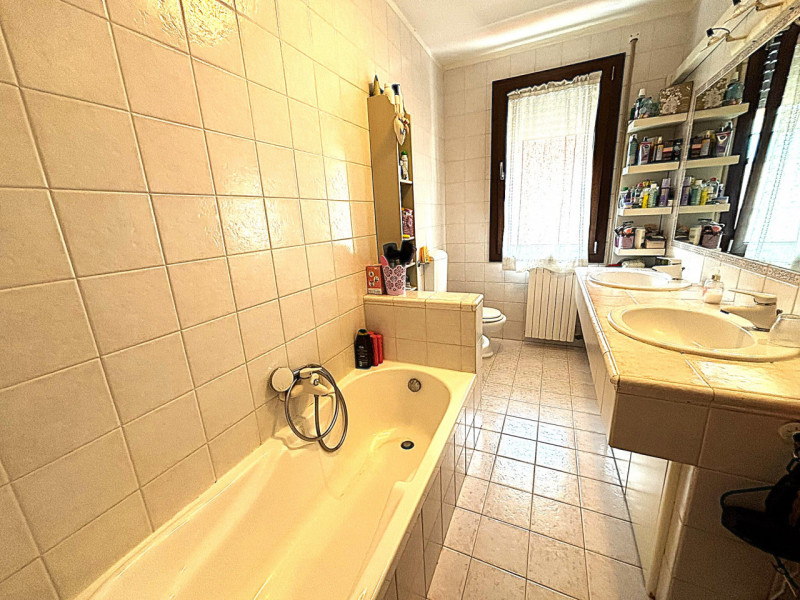 MASERÀ DI PADOVA - CENTRO In una delle zone più richieste e comode di Maserà, in pieno centro pae...