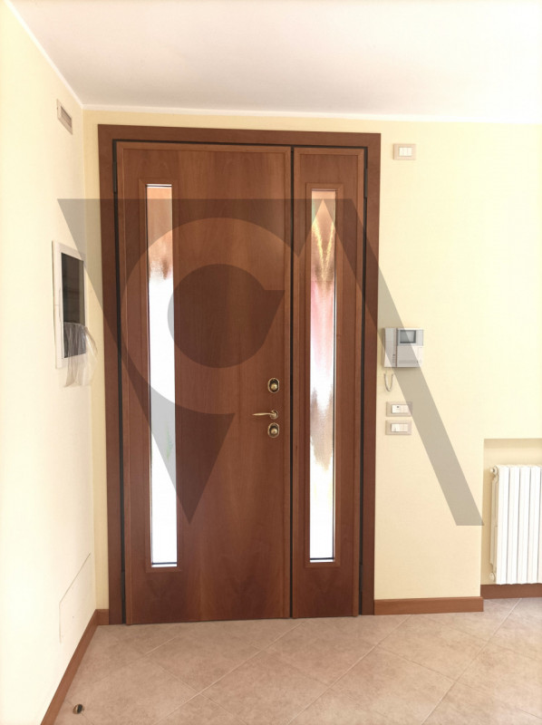 Scopri il tuo nuovo bicamere a Granze di Camin. Questo appartamento di 86 mq si trova al primo pi...