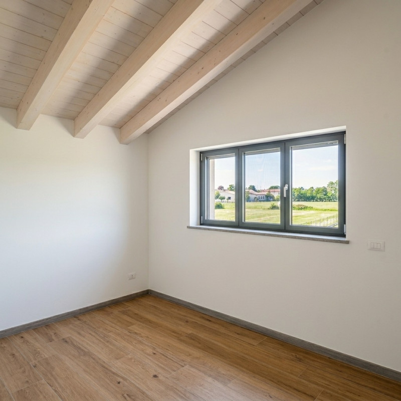 (PER INFO VITTORIO 3527343301)Nuova bifamiliare indipendente in Classe A4 con ampio scoperto escl...