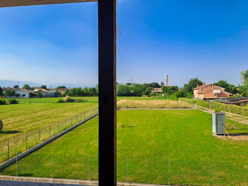 (PER INFO VITTORIO 3527343301)Nuova bifamiliare indipendente in Classe A4 con ampio scoperto escl...