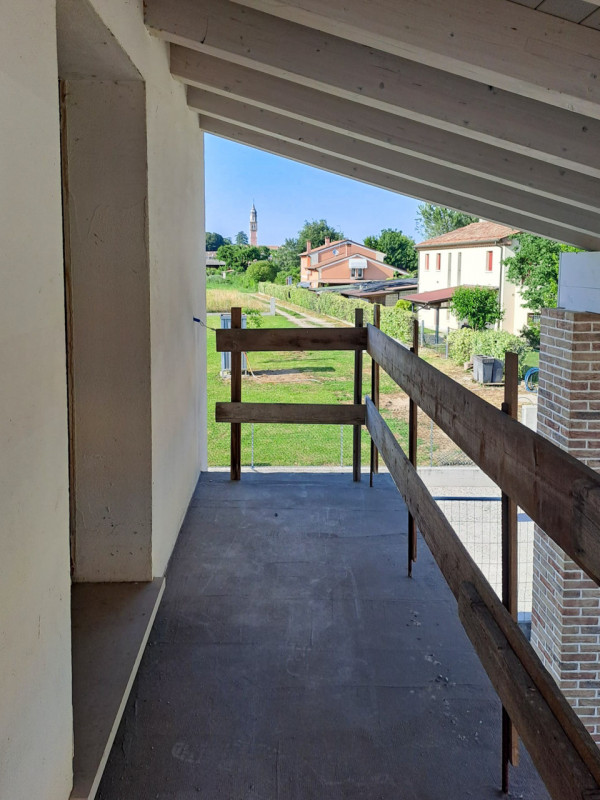(PER INFO VITTORIO 3527343301)Nuova bifamiliare indipendente in Classe A4 con ampio scoperto escl...