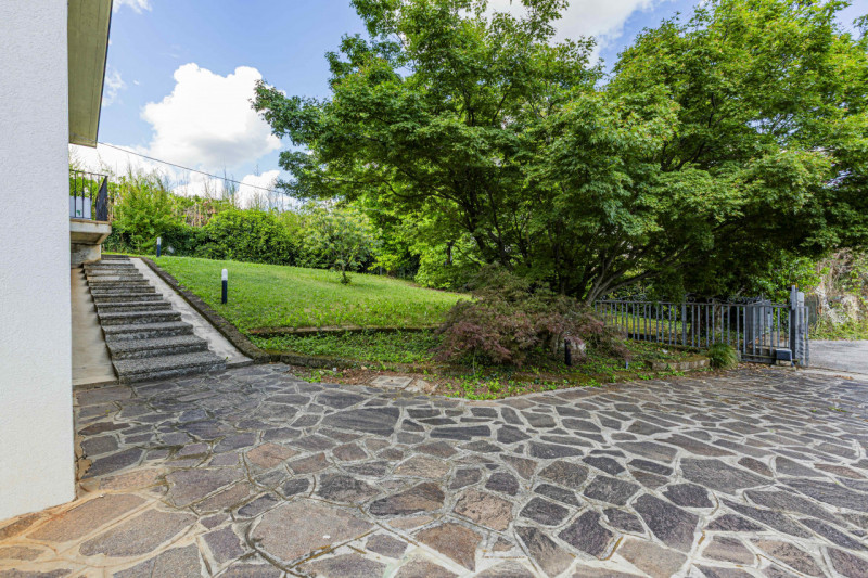(Per INFO Roberto 3453195338) Caerano di San Marco, proponiamo in vendita una magnifica villa che...
