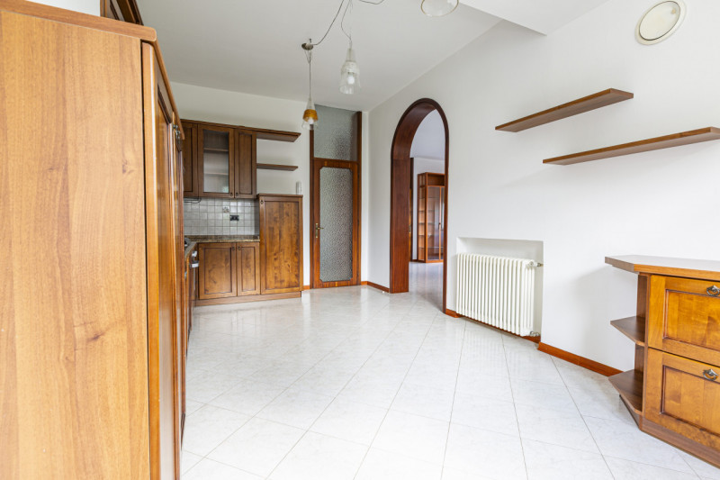 (Per INFO Roberto 3453195338) Caerano di San Marco, proponiamo in vendita una magnifica villa che...