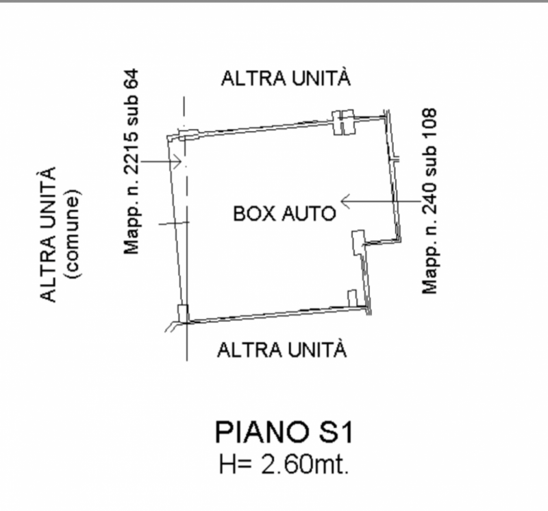 (Per INFO Roberto 3453195338) Situato nel cuore di Montebelluna, precisamente in Piazza Oberkoche...