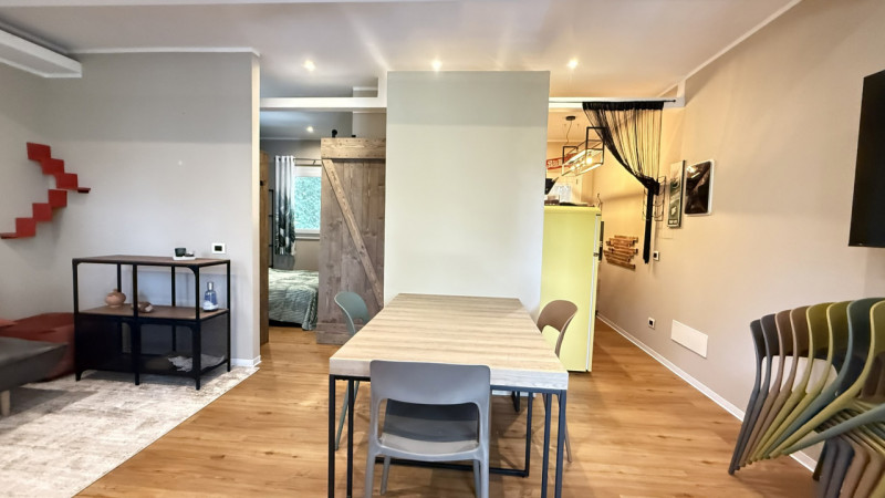 All'interno di un esclusivo residence composto da sole 19 unità abitative, proponiamo in vendita ...