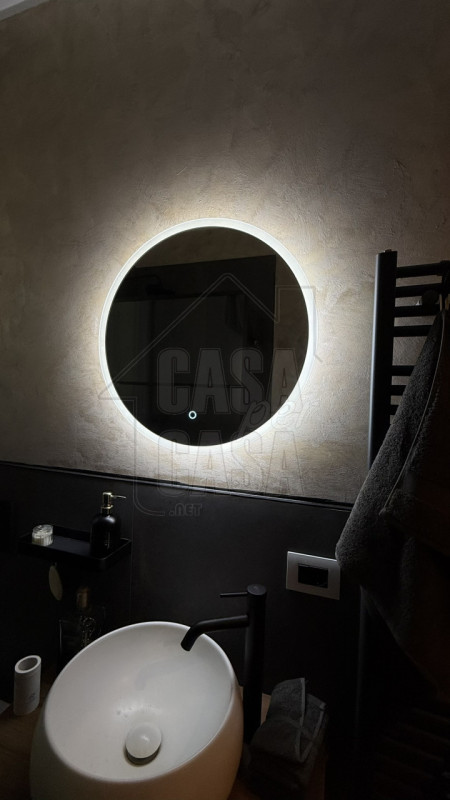 Proponiamo in vendita all'interno di un residence di 19 unità abitative, casa singola ristruttura...