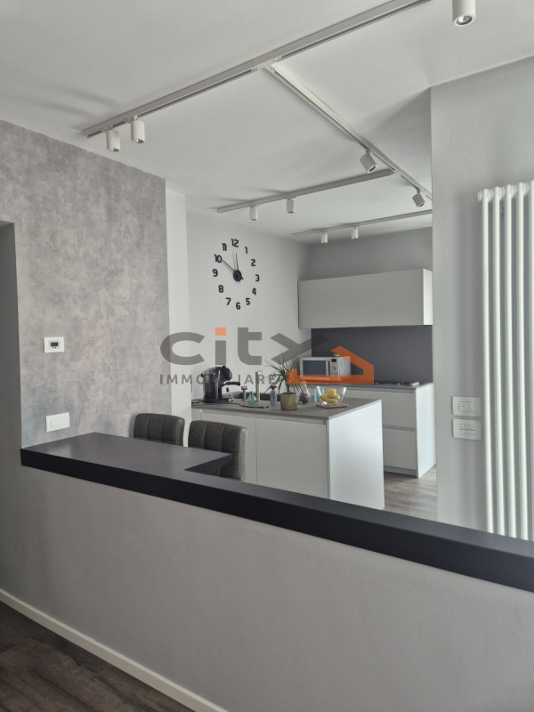 Centro di Bassano del Grappa - Proponiamo in affitto APPARTAMENTO TRICAMERE NON ARREDATO, inserit...