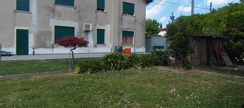 Rif. A.A.28-25

Vendita all'asta - bifamiliare su 2 piani con garage in data 16 luglio 2026

Desc...