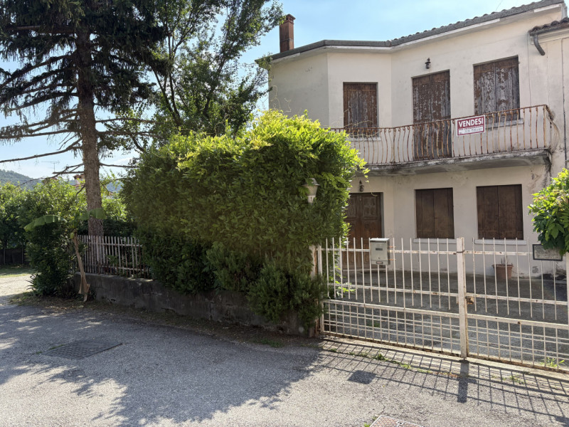 Nel cuore di Galzignano Terme, in posizione tranquilla e riservata, a circa 50 metri dalla chiesa...