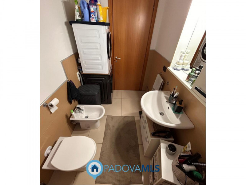 Immobile in esclusiva al Gruppo Padova MLS
PERAGA DI VIGONZA – APPARTAMENTO CON GIARDINO PRIVATO
...