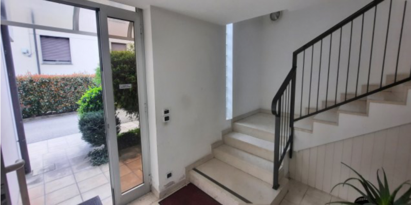ASTA

Proponiamo un  mini appartamento situato al primo piano all'interno di un contesto condomin...