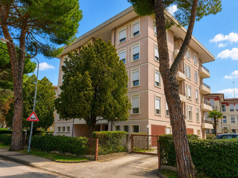 Nel tranquillo e servito Quartiere Firenze di Bassano del Grappa, in posizione strategica comoda ...