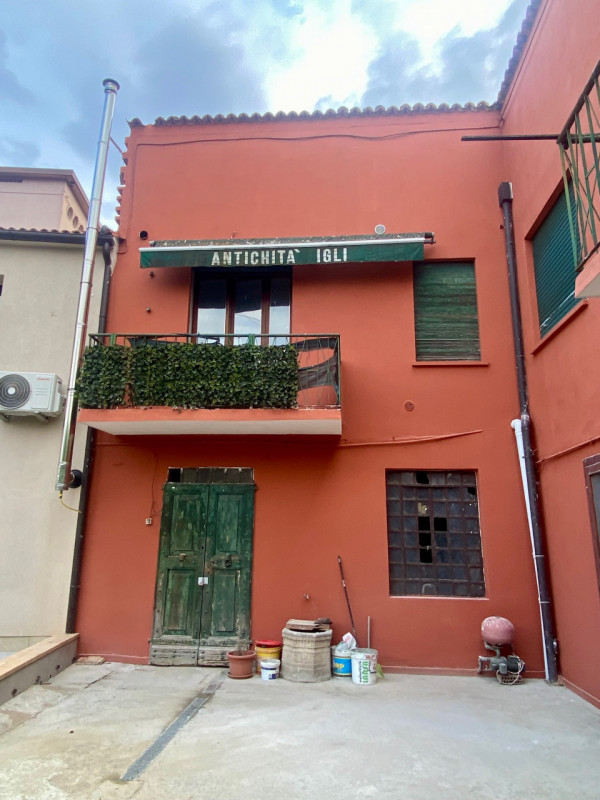 Scopri questo splendido appartamento bilocale di circa 50 mq nel cuore della rinomata zona Sant’A...