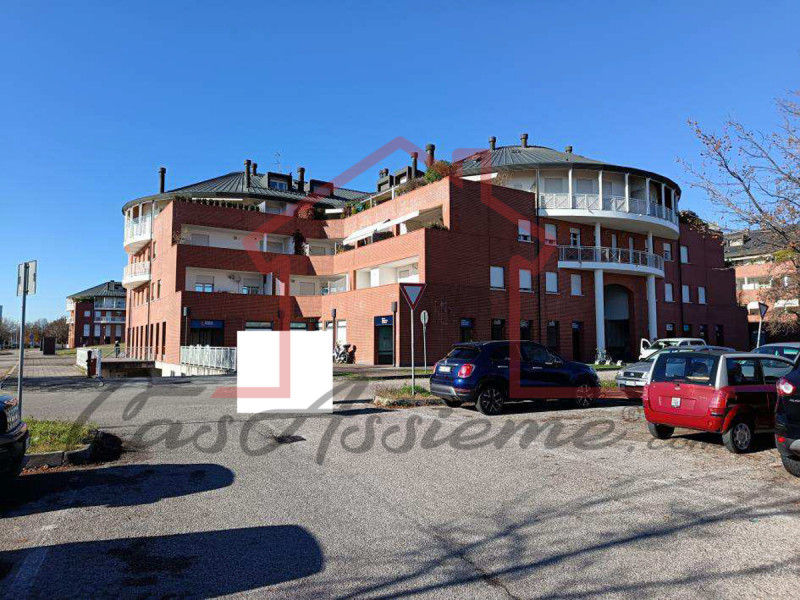 Rif. PE37824
La nostra Agenzia ha selezionato per Voi l'occasione del mese all'asta.

Proponiamo ...